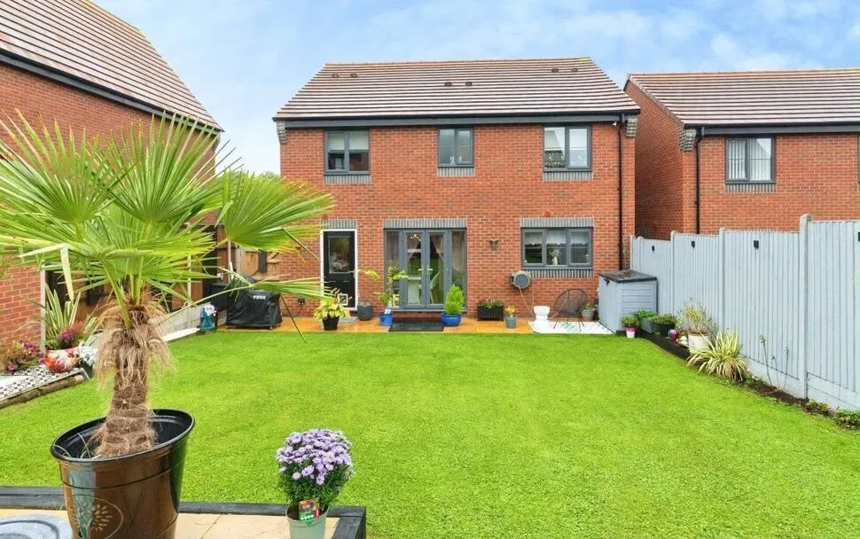 Meyer Crescent, Lawley Bank, TF4, photo 18
