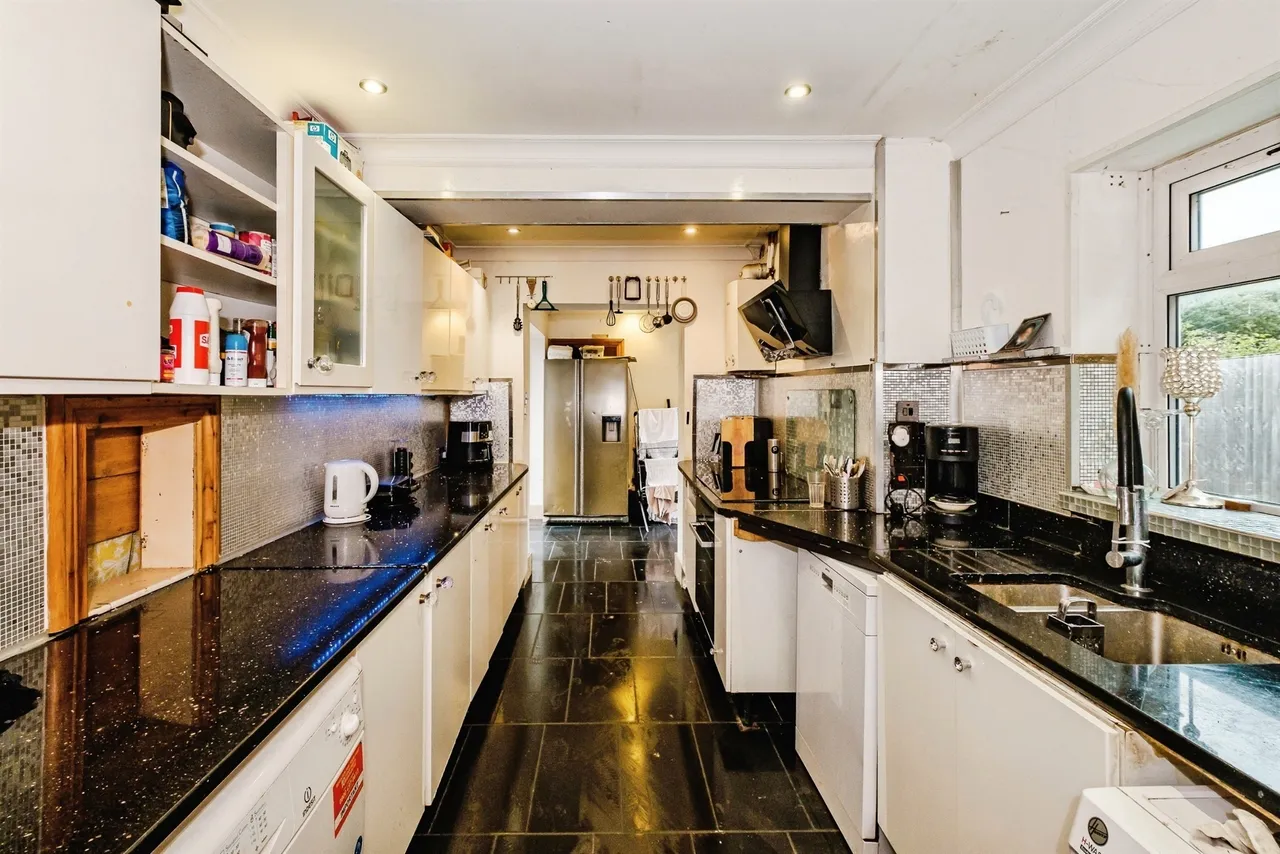 Hangleton Way, Hove, BN3, photo 2