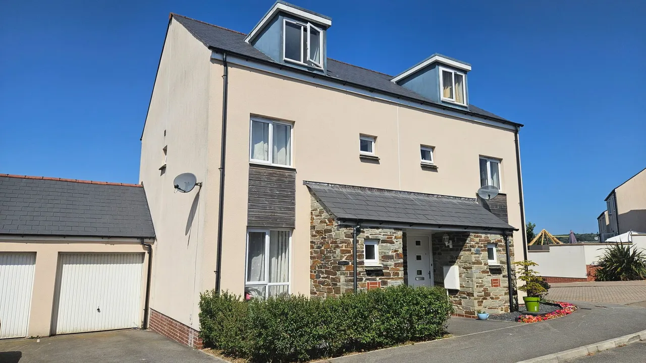 4 bed house for sale, St Austell, PL25