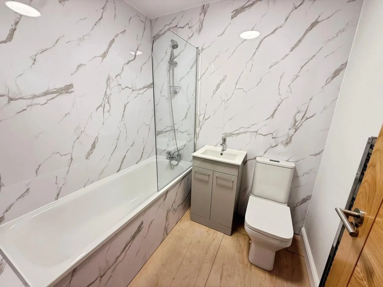 Wigan Road, Leigh, WN7, photo 2