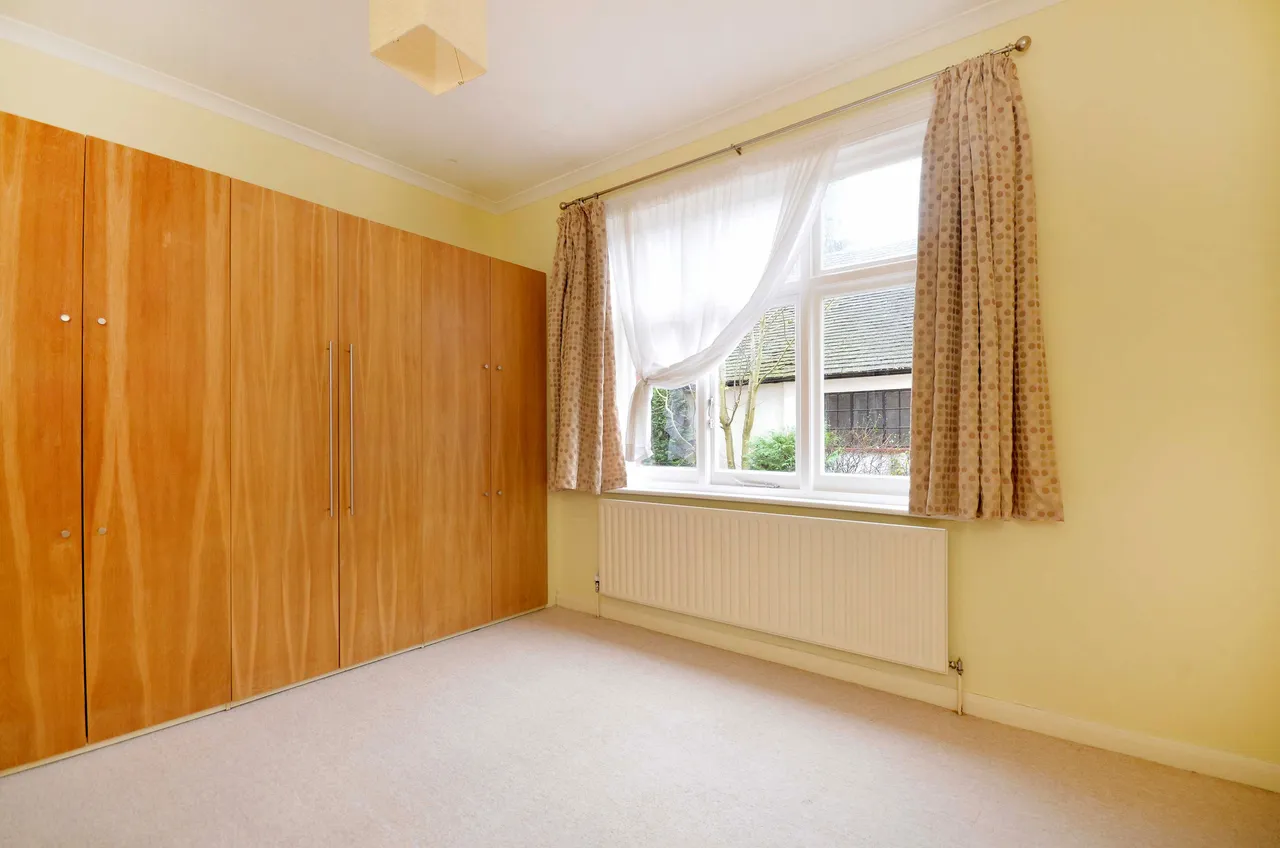 West Byfleet, KT14, photo 7