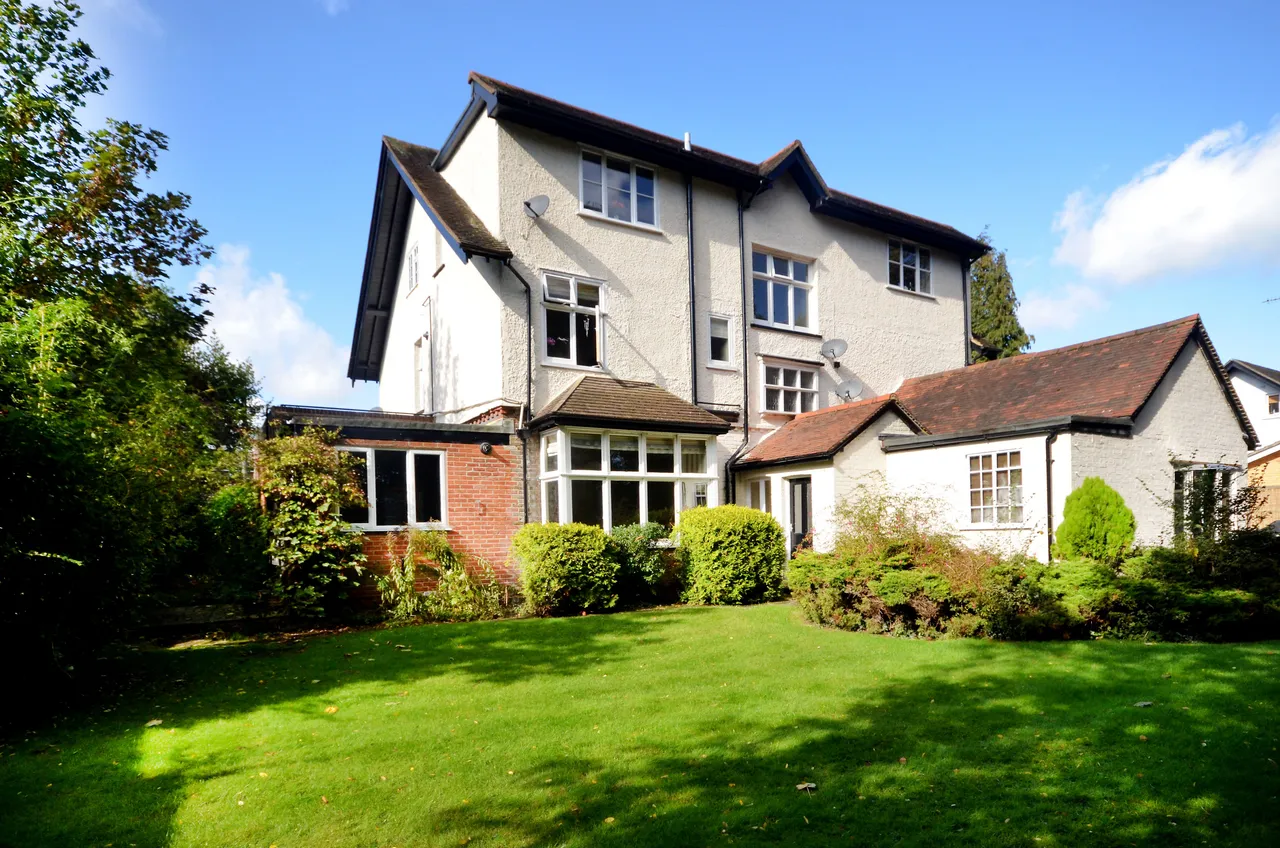 West Byfleet, KT14, photo 9