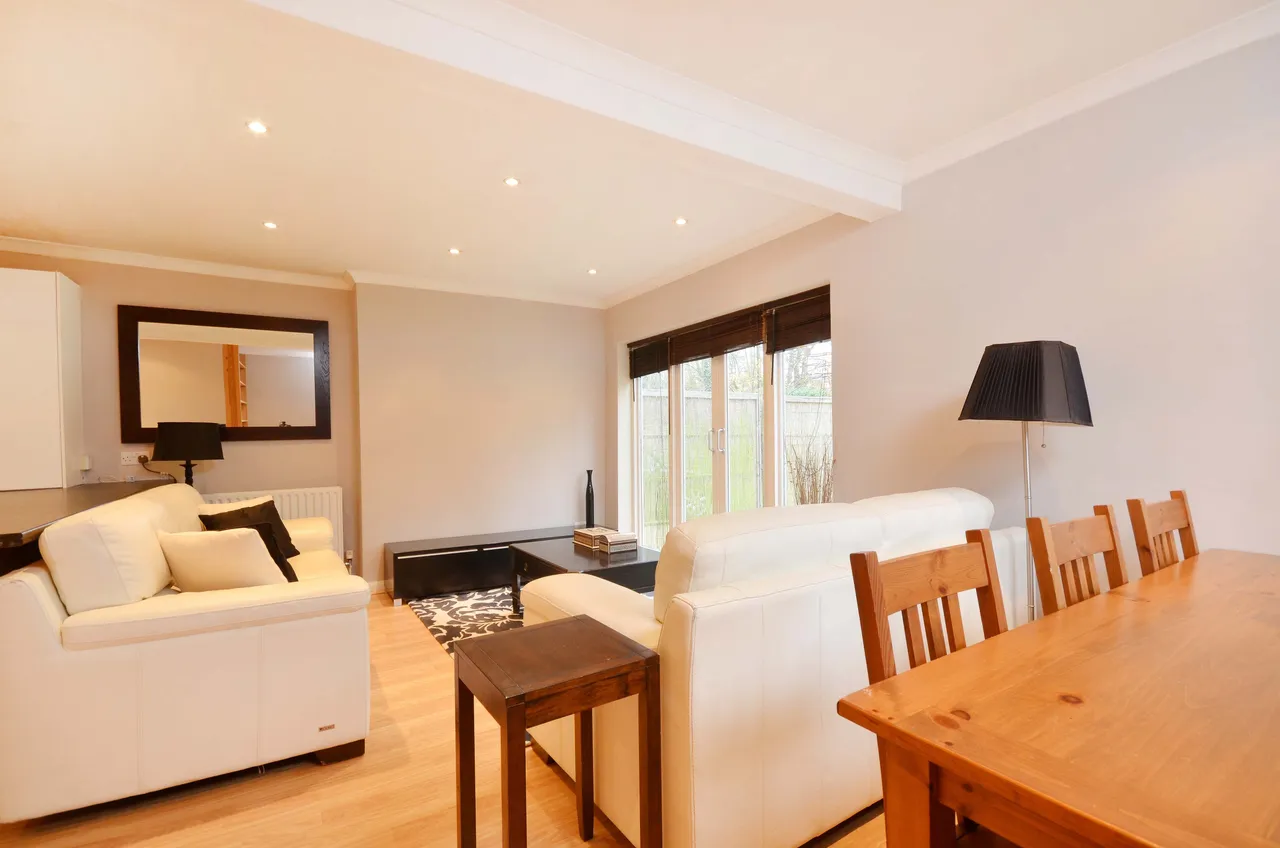 West Byfleet, KT14, photo 5