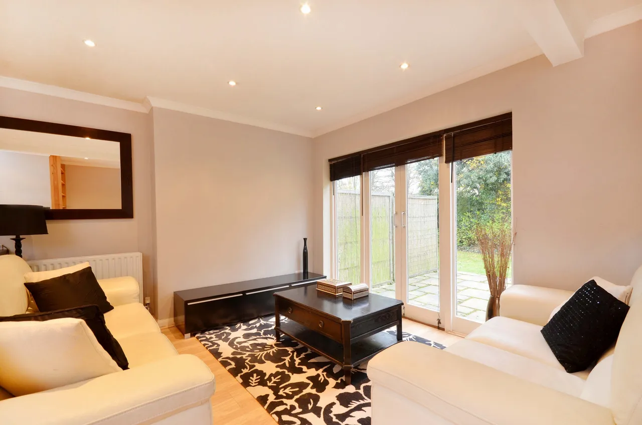 West Byfleet, KT14, photo 3