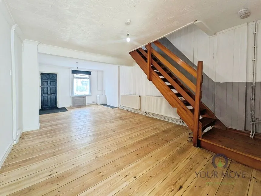 Alma Street, Sheerness, Kent, ME12, photo 2
