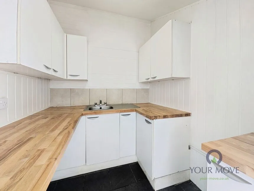 Alma Street, Sheerness, Kent, ME12, photo 3