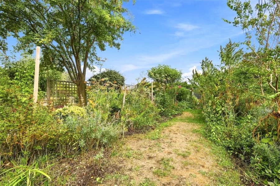 with 2 bedrooms in Bishop's Stortford, CM23, photo 11