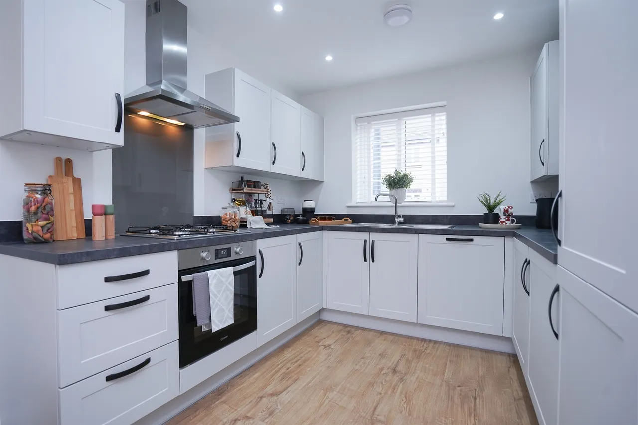 3 bed house for sale — Abbey Meadows, Leicester