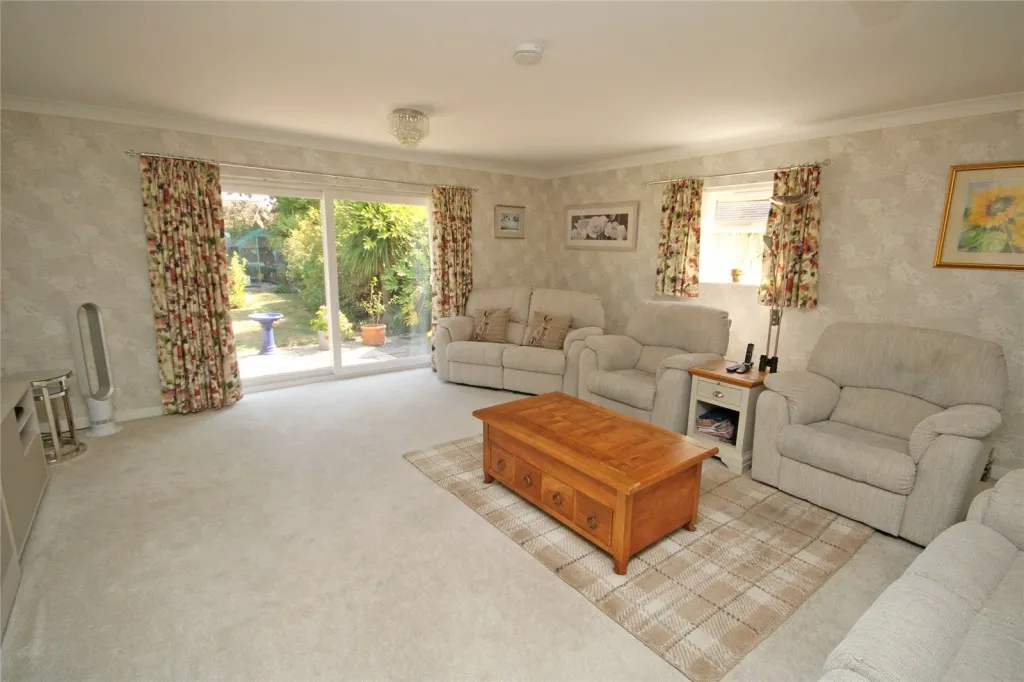 New Milton, Hampshire, photo 4