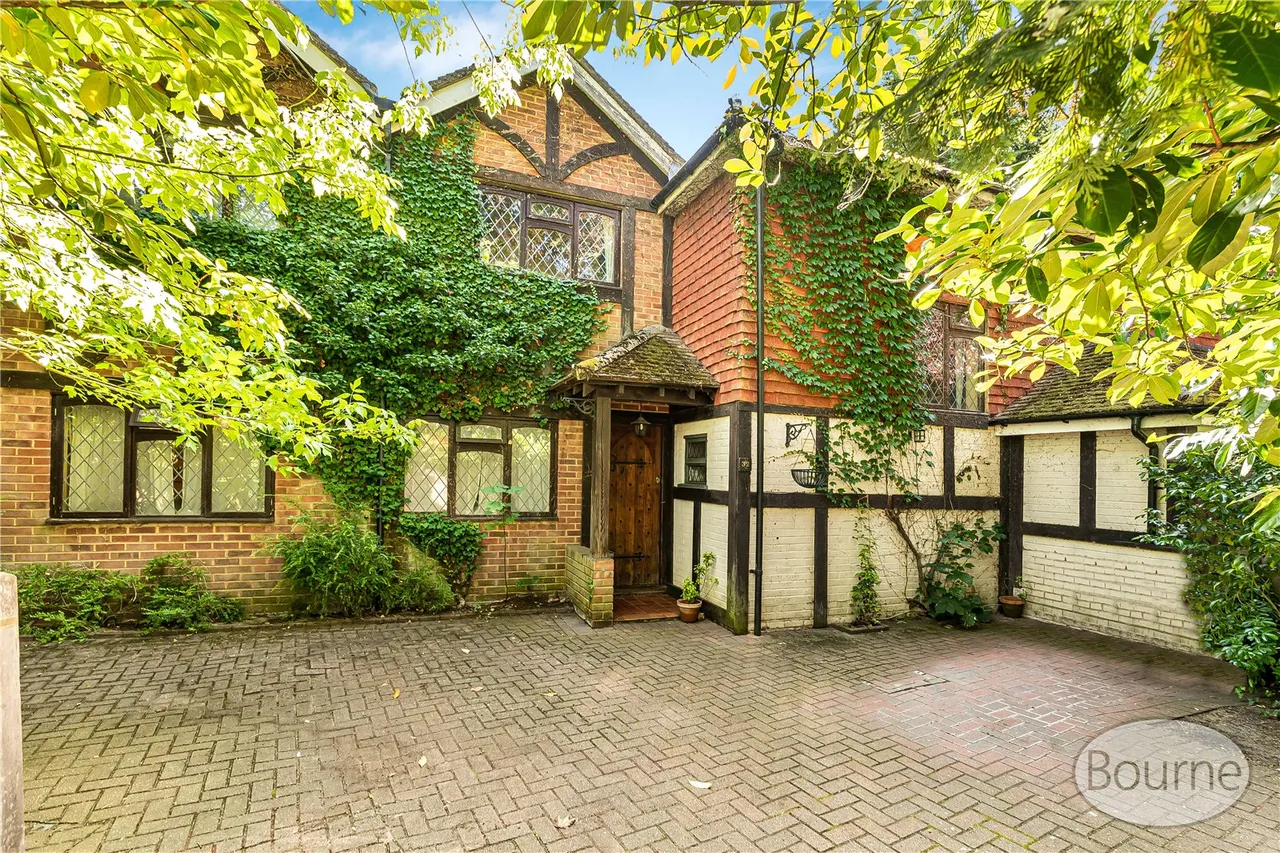 4 bed house for sale, Horseshoe Lane West, Guildford, GU1