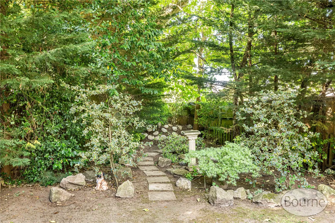 Horseshoe Lane West, Guildford, GU1, photo 25
