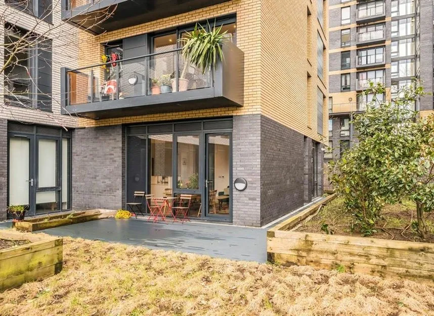 Palmers Road, Bethnal Green, E2, photo 12