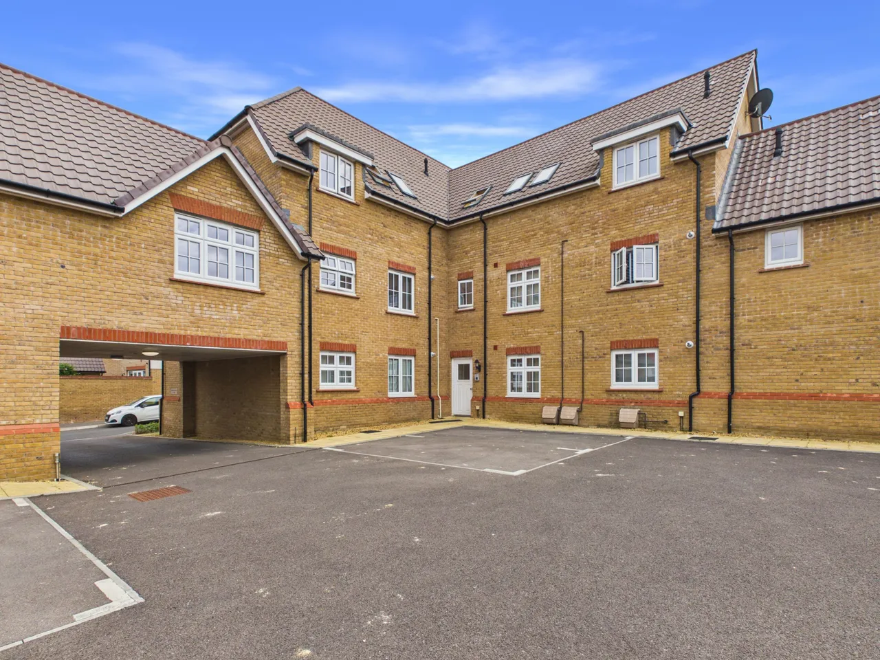 Flat 5, 66 Honeysuckle Avenue, Cheltenham, GL53 0AT, photo 14