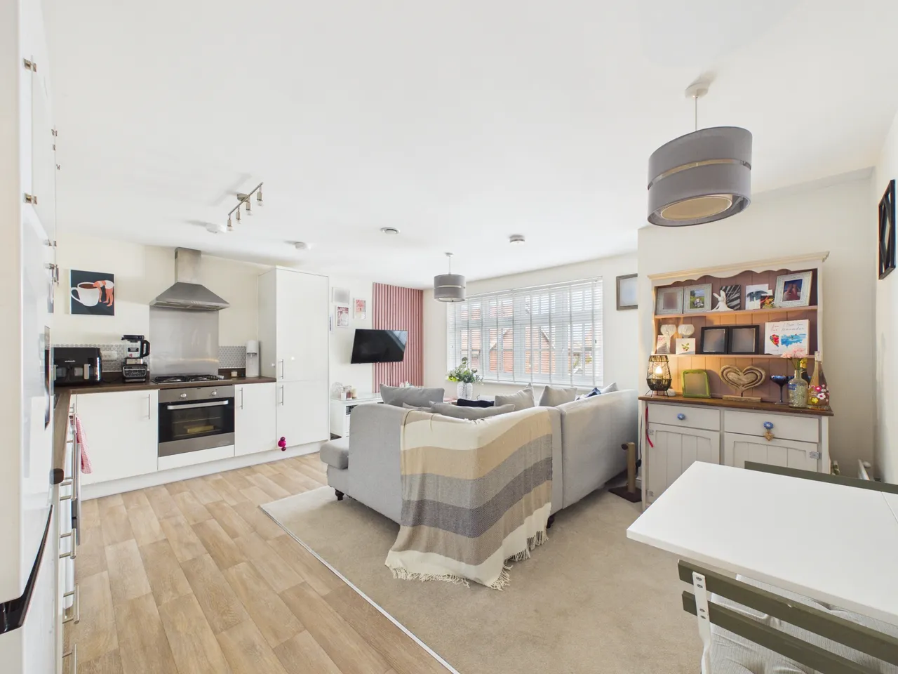 Flat 5, 66 Honeysuckle Avenue, Cheltenham, GL53 0AT, photo 3