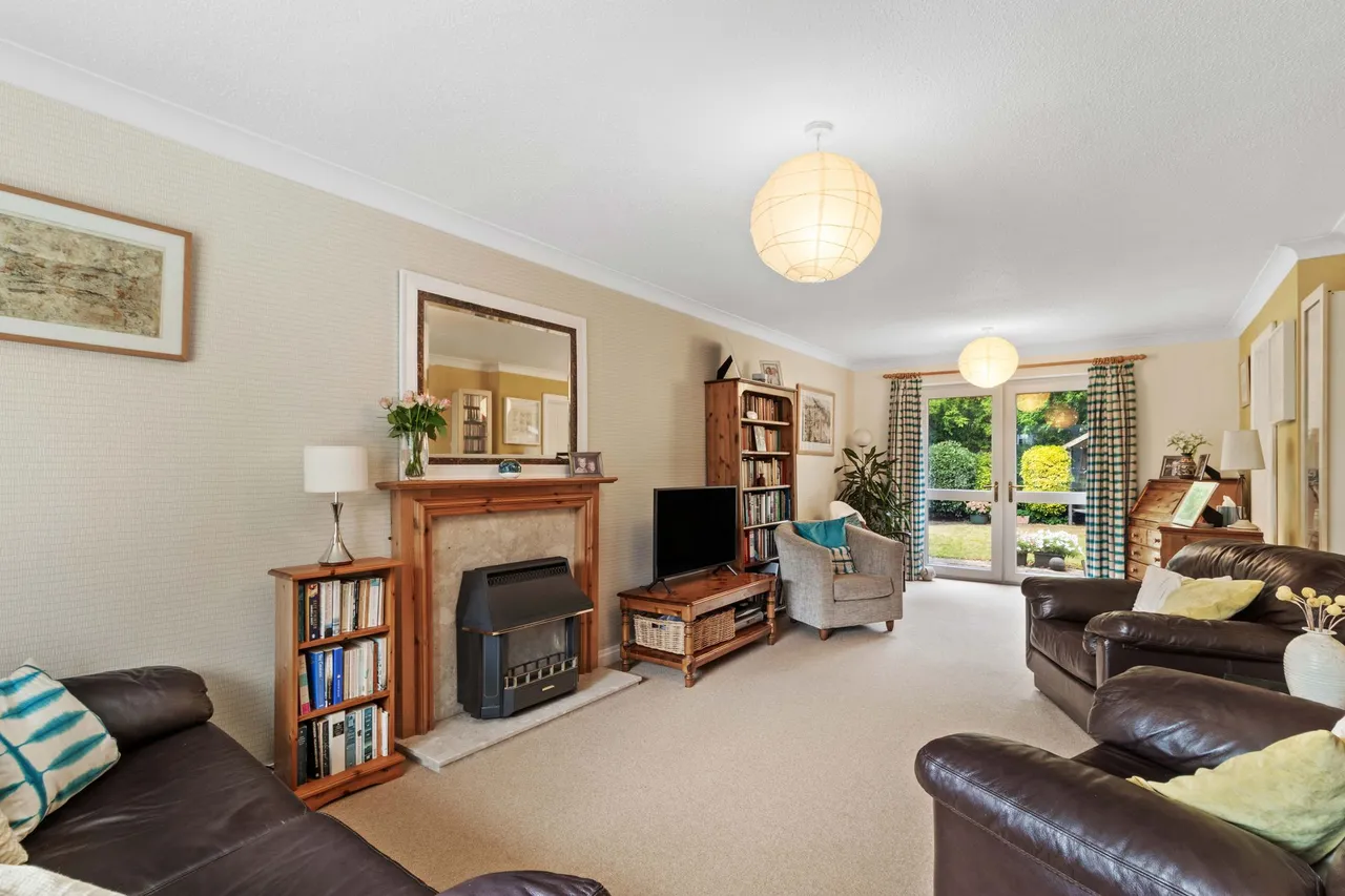 Woodford Close, Thelwall, Warrington, Warrington, WA4 2NA, photo 4
