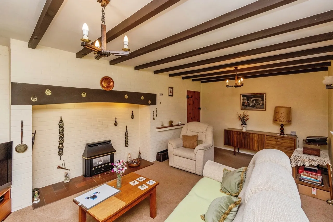 St. Lukes Close, Cannock, Staffordshire, WS11, photo 3