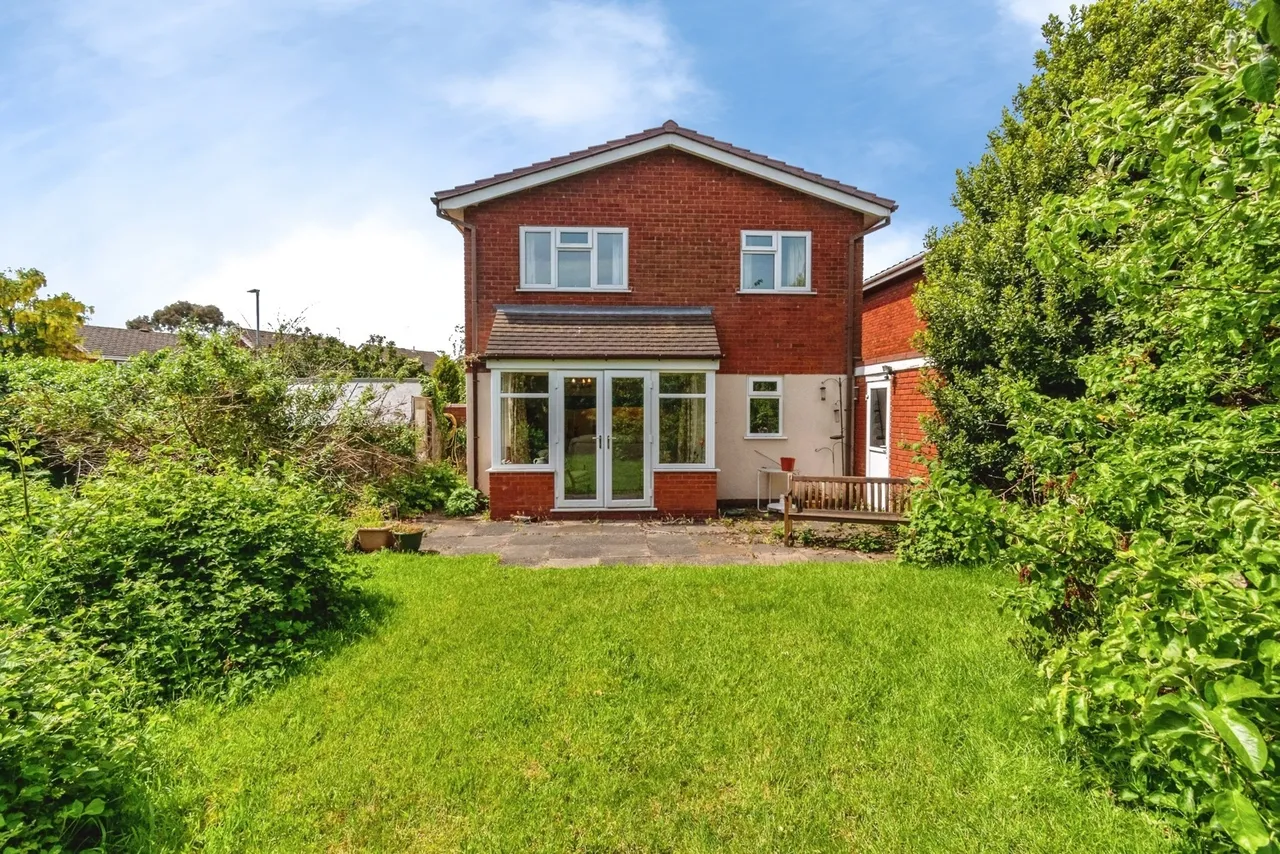 St. Lukes Close, Cannock, Staffordshire, WS11, photo 18