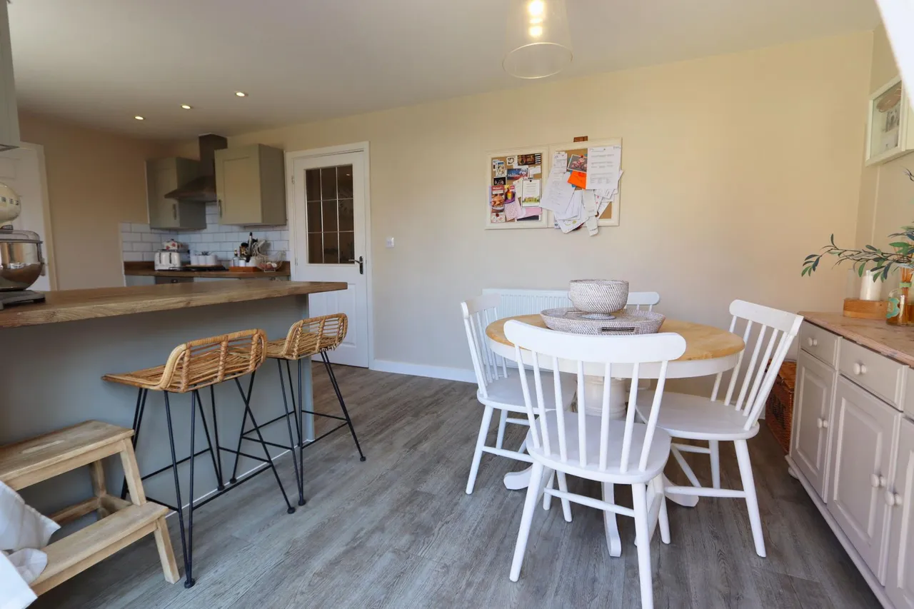 Bowman Road, Weldon, NN17, photo 12