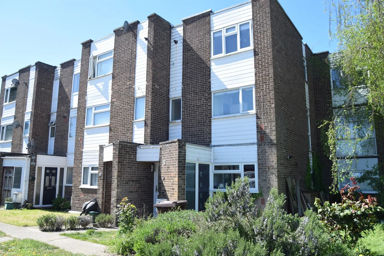 2 bed property for sale, Meon Close, Chelmsford, CM1