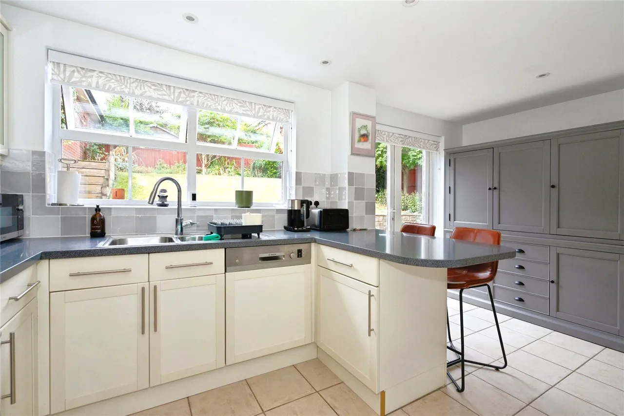 Dean Way, Storrington, RH20, photo 5