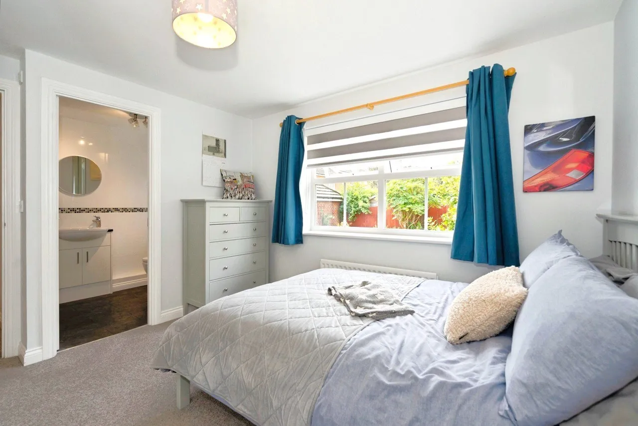 Dean Way, Storrington, RH20, photo 13