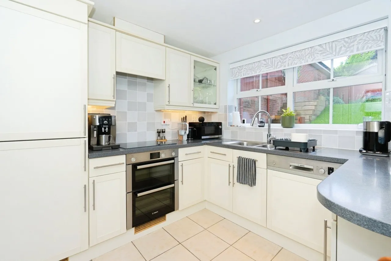 Dean Way, Storrington, RH20, photo 15