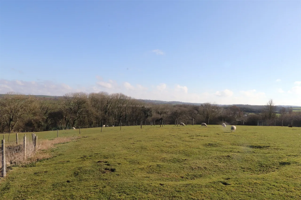 Medlands Mowhay, Woolstone Manor Farm, EX23, photo 9