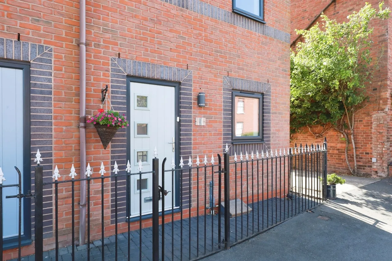 Thorpe Mews, Wellesbourne, Warwick, photo 12