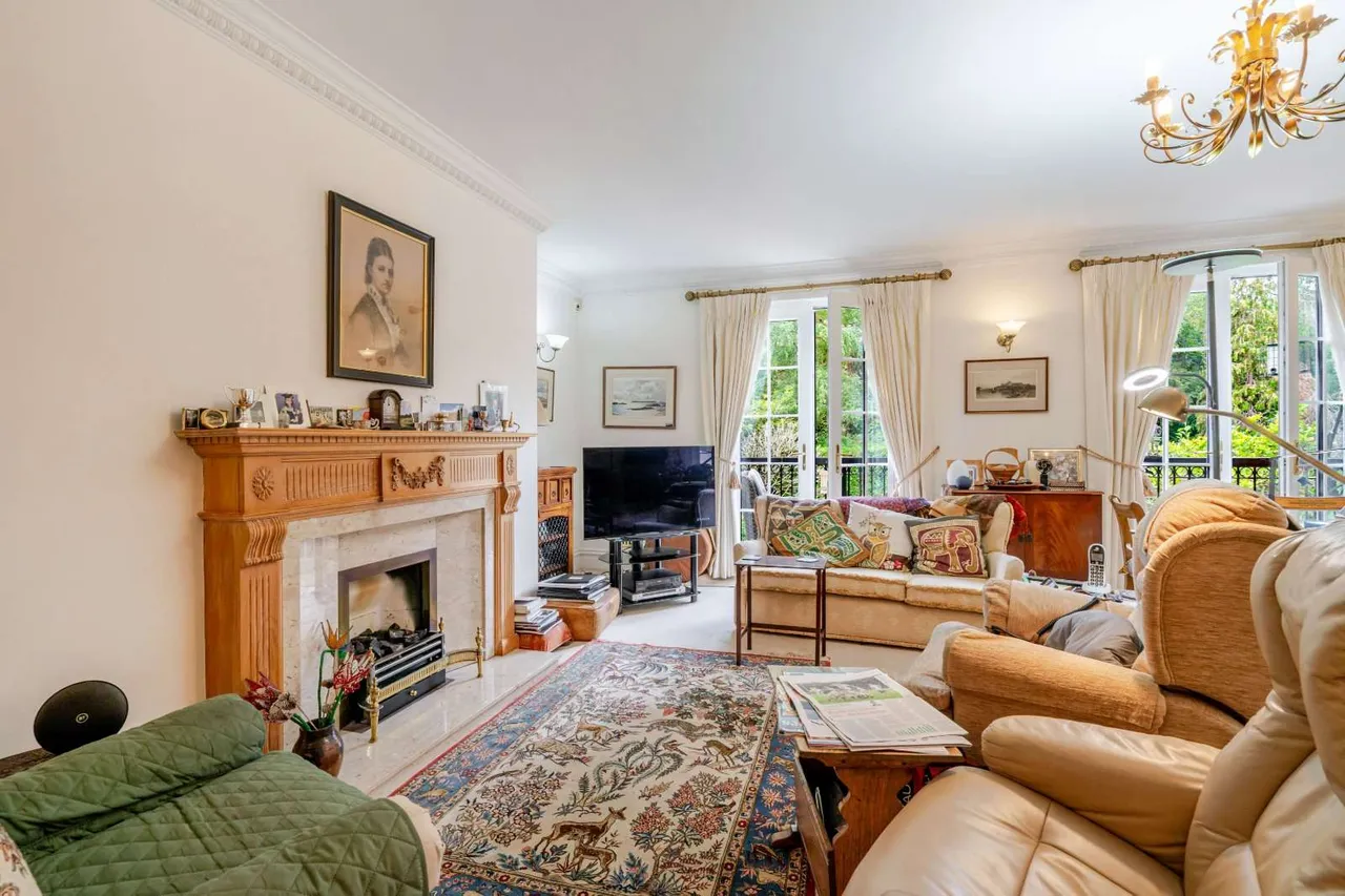 Cross Road, Sunningdale, Berkshire, SL5 9RU, photo 3