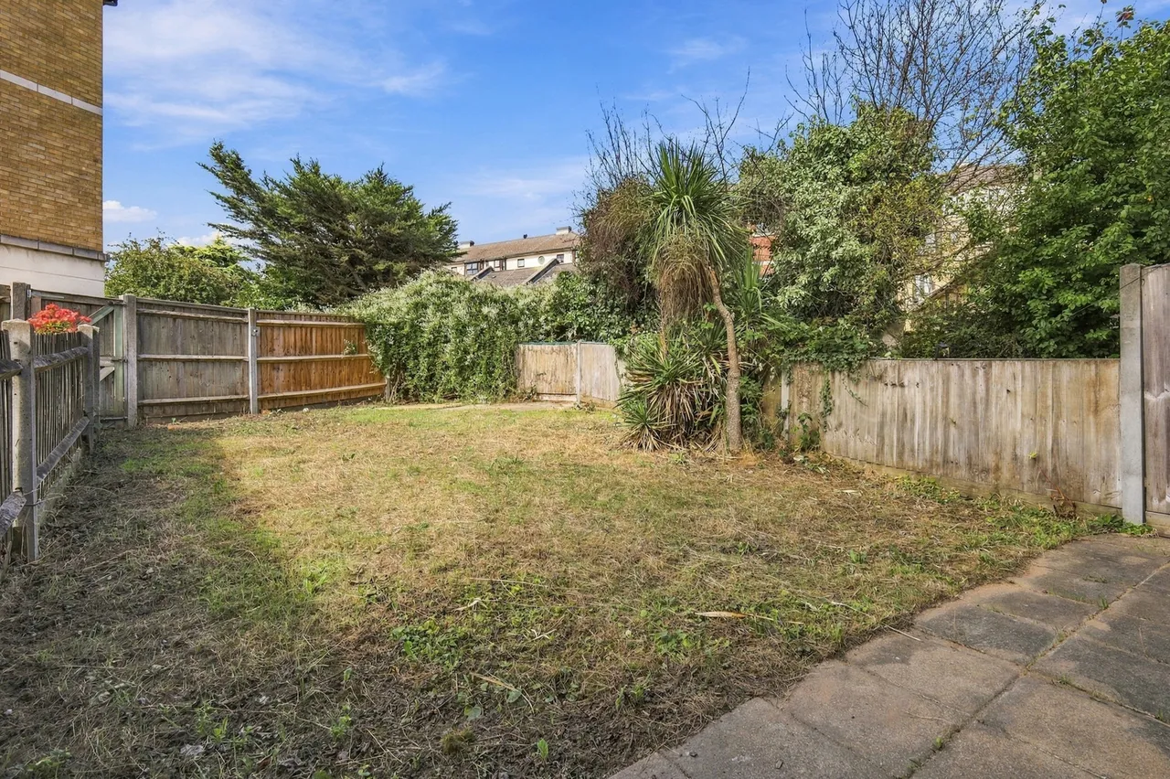 Gatcombe Road, Silvertown, E16, photo 4