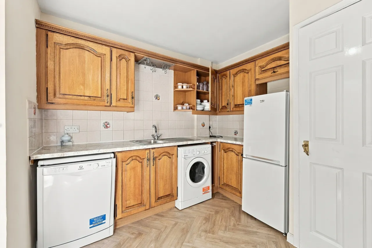 Gatcombe Road, Silvertown, E16, photo 9