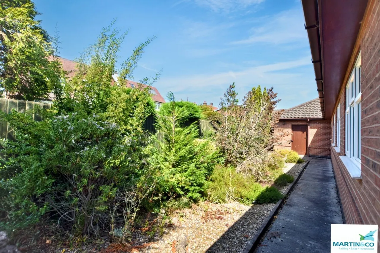 Thornfield Way, Hinckley, LE10, photo 23