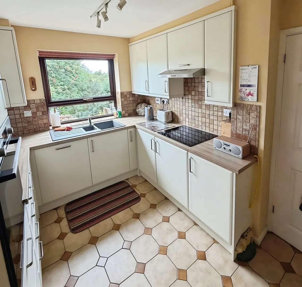 Brendon Close, Oldland Common, BS30, photo 5