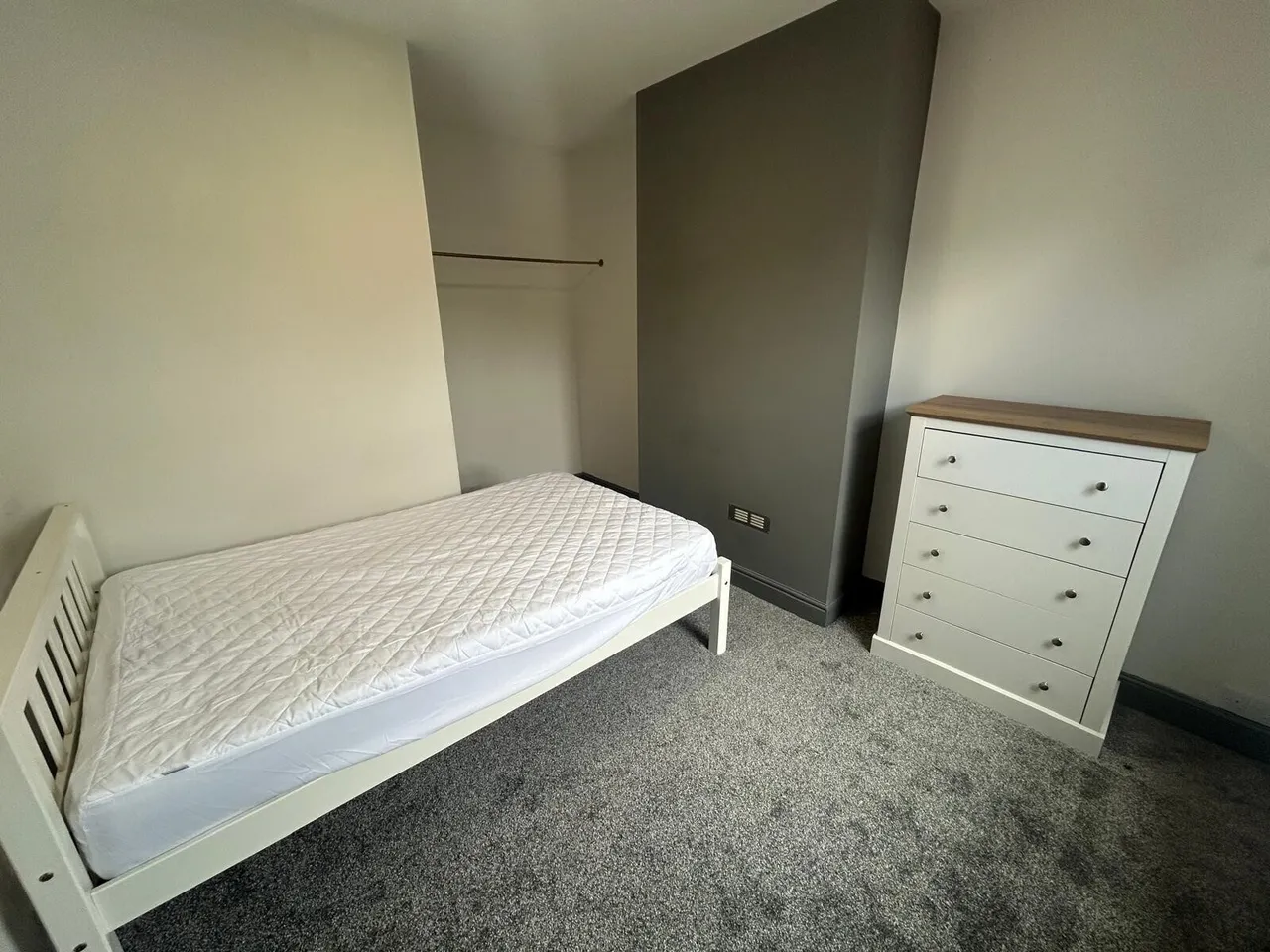 1 bed property to rent — West Parade, Lincoln, LN1 1LF