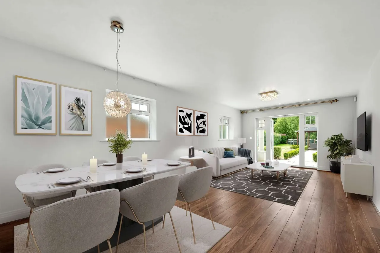 More Lane, Esher, KT10, photo 2