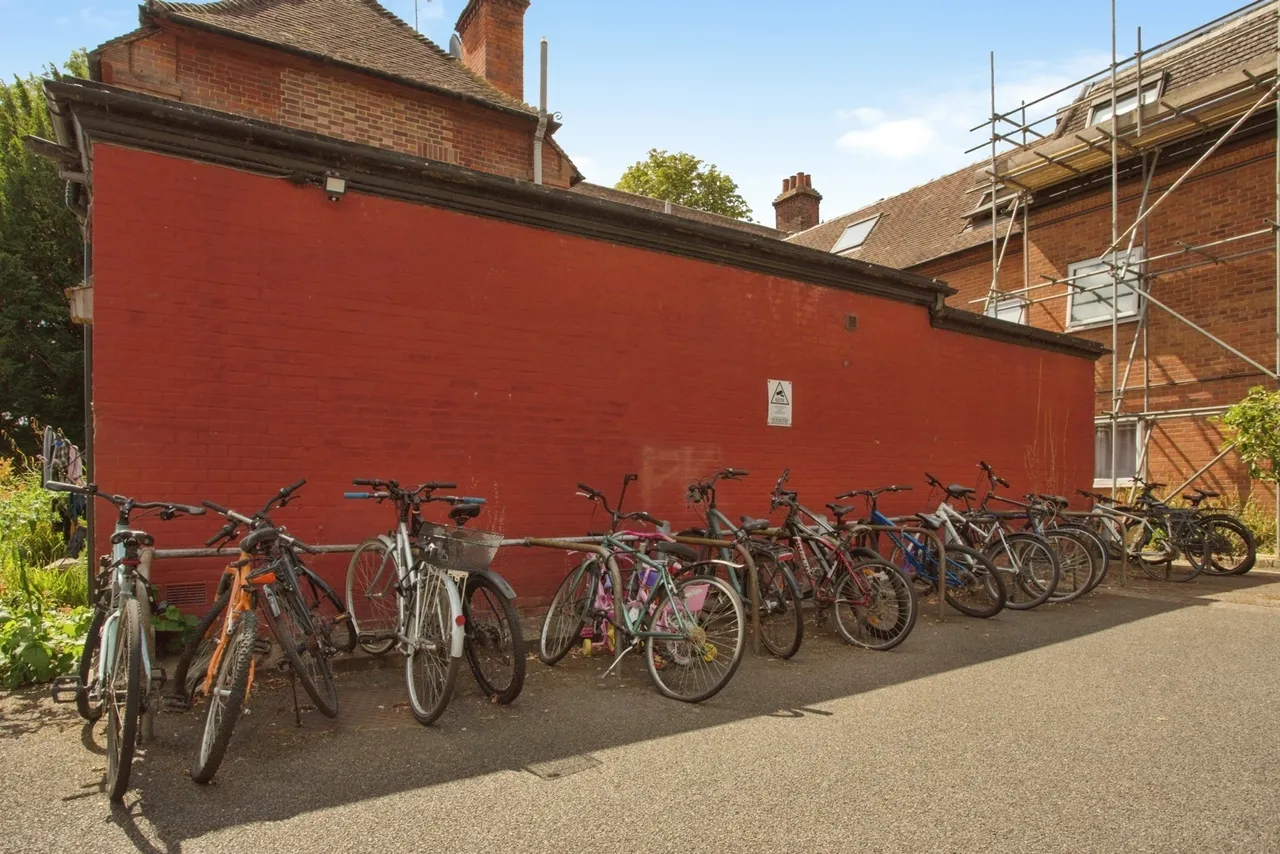 Harvey Goodwin Gardens, Cambridge, CB4, photo 17