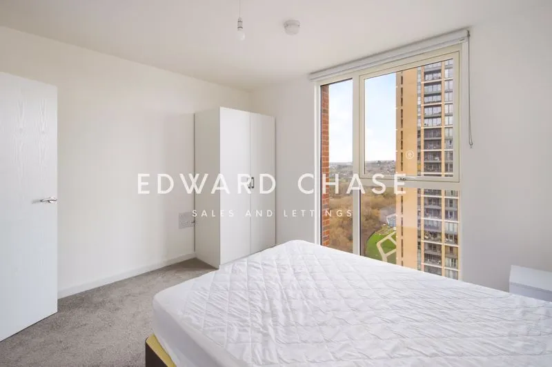 Shearwater Drive, London, NW9, photo 14