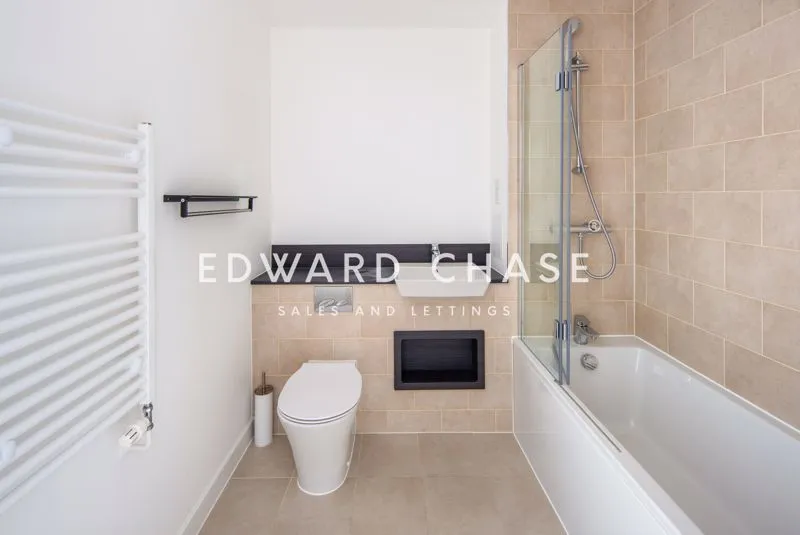Shearwater Drive, London, NW9, photo 12