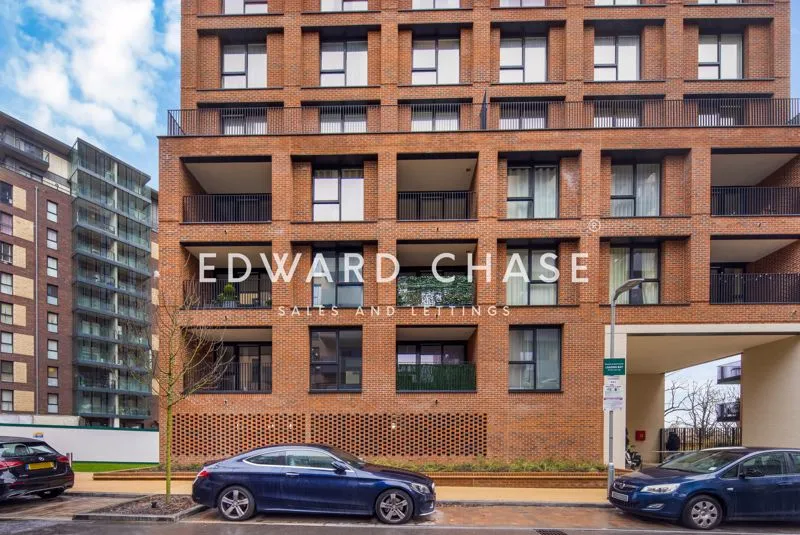 Shearwater Drive, London, NW9, photo 18