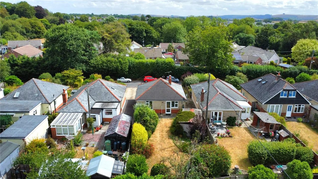 Lower Blandford Road, Shaftesbury, Dorset, SP7 8NR, photo 2