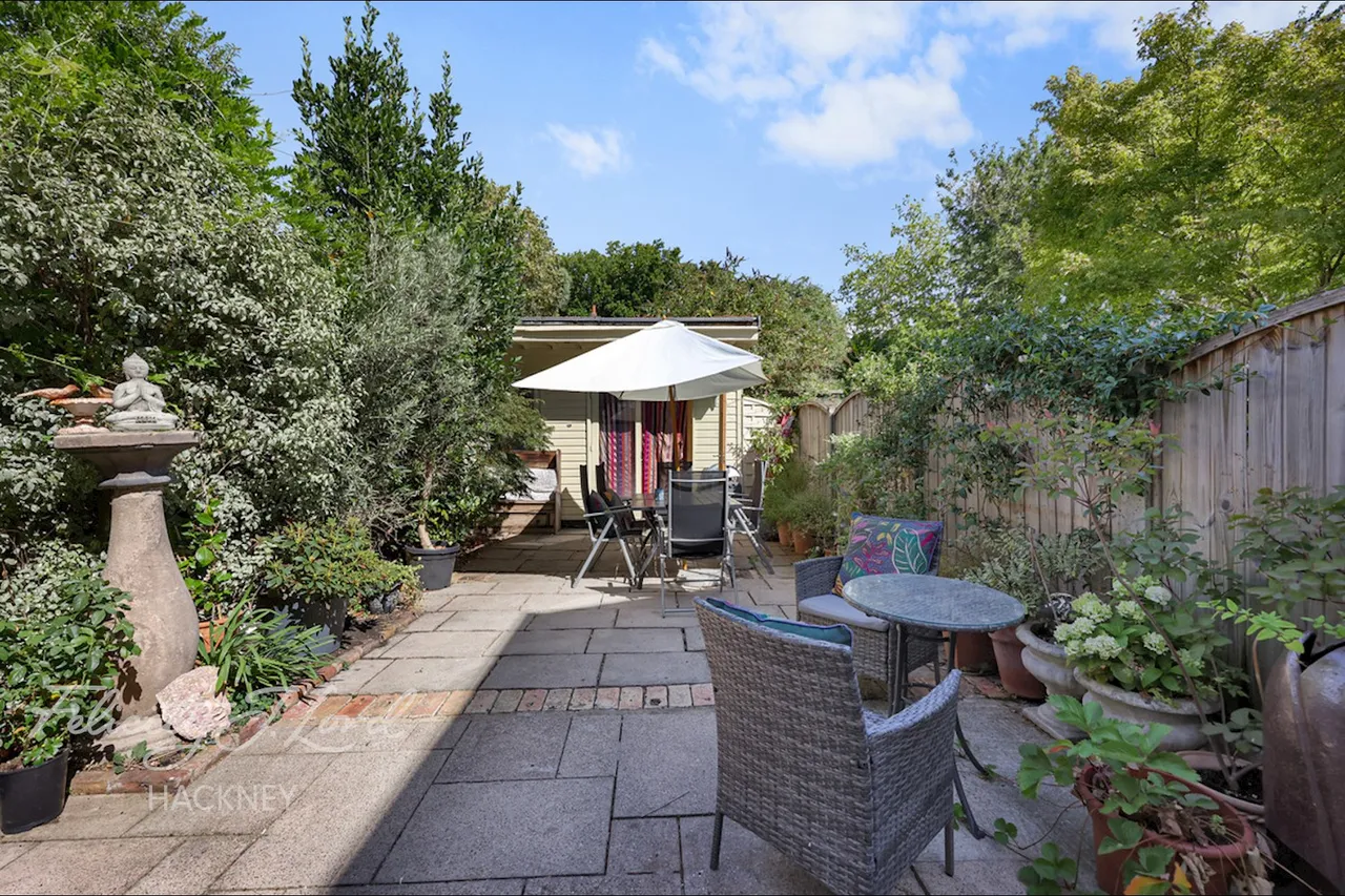 Meynell Crescent, London, E9, photo 3