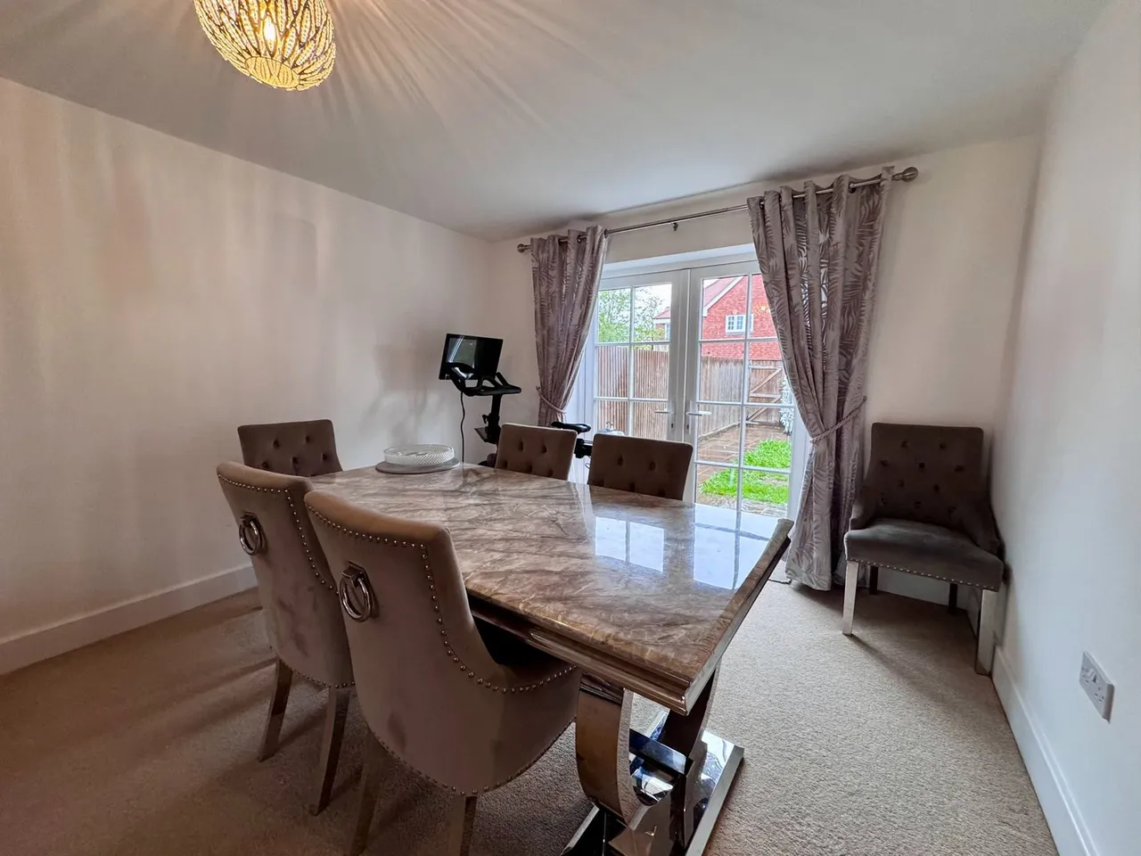 Bishop Close, High Halden, TN26, photo 5