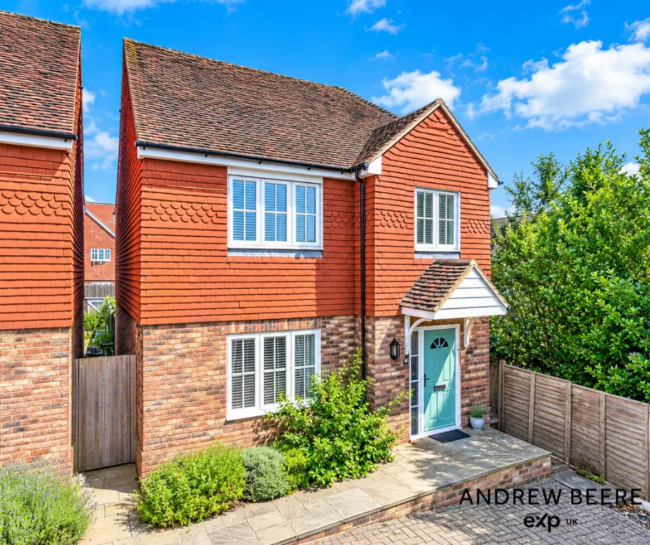 3 bed house for sale, Bishop Close, High Halden, TN26
