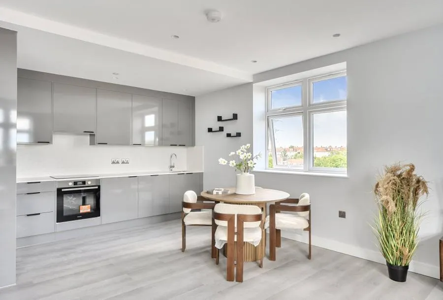 London Road, Cheam, SM3, photo 7