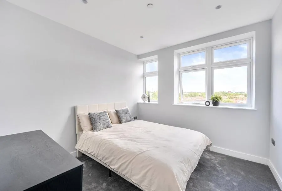 London Road, Cheam, SM3, photo 8