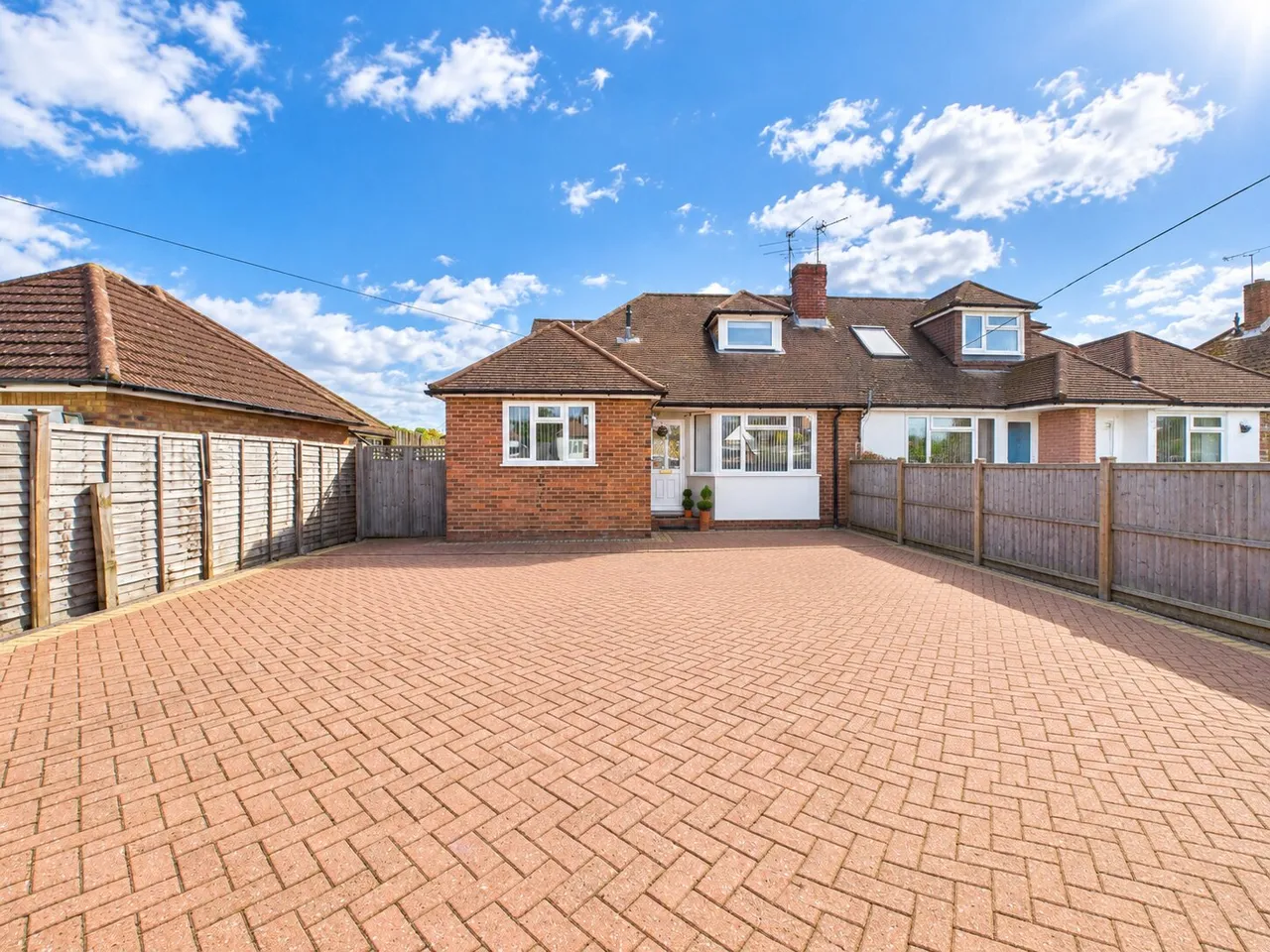 3 bed house for sale, Buckskin Lane, Basingstoke, RG22