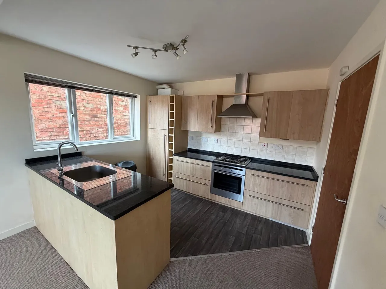Weedon Road, NORTHAMPTON, photo 2