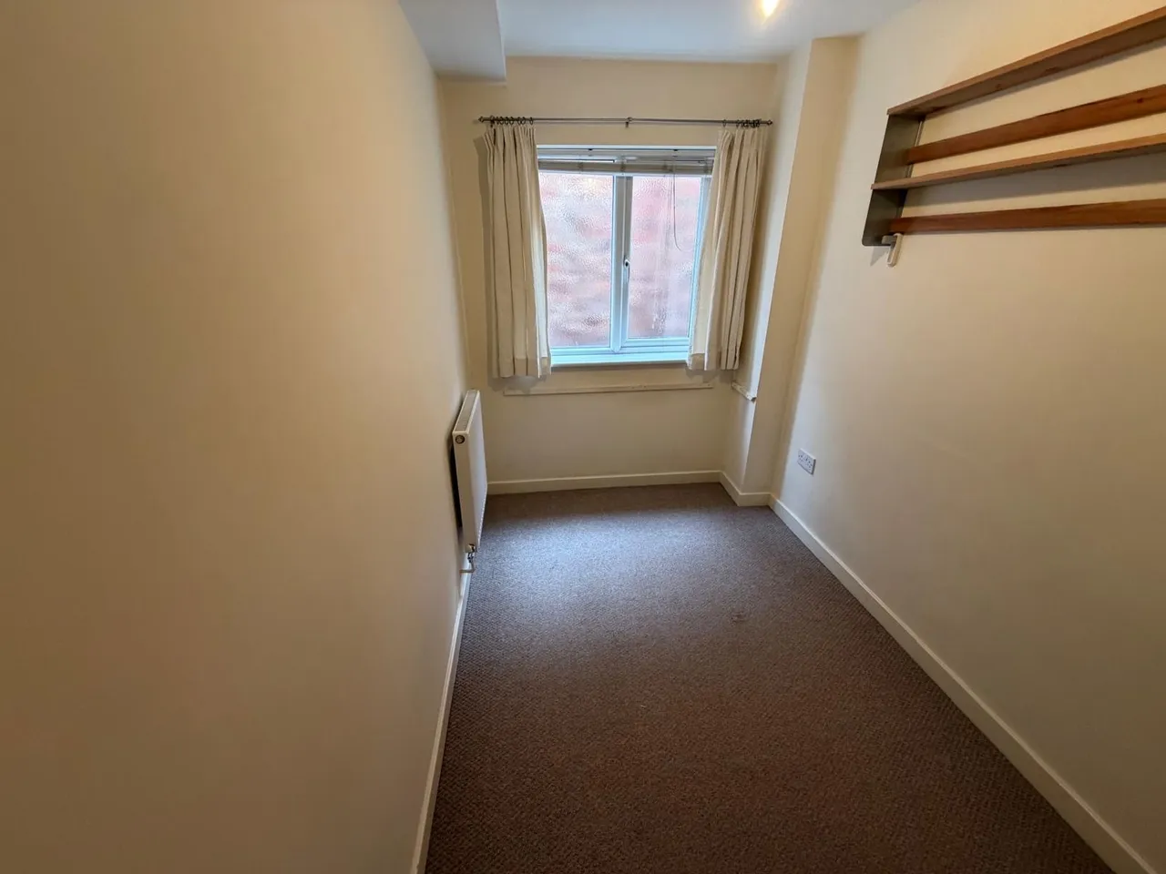 Weedon Road, NORTHAMPTON, photo 6