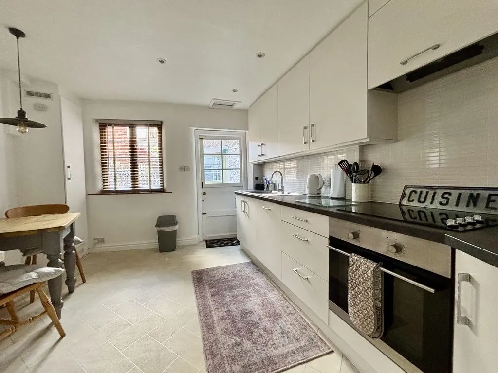 Queen Street, Much Wenlock, Shropshire TF13 6BP, photo 4