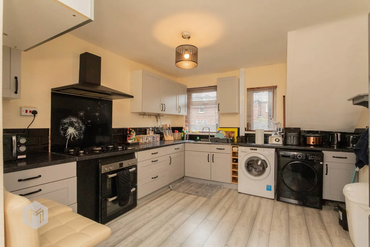 Bradley Avenue, Salford, M7 3RH, photo 3